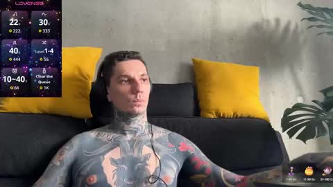 Snapshot of max_reaves chatting on September 26, 2025, 6:39 am online show from September 26, 2025, 6:39 am