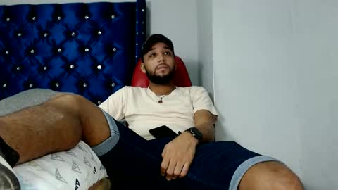 Snapshot of max_sexyhot26 chatting on December 29, 2024, 3:22 am max_sexyhot26 online show from December 29, 2024, 3:22 am