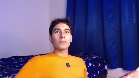 Snapshot of max_snow1616 chatting on November 24, 2025, 8:19 pm max_snow1616 online show from November 24, 2025, 8:19 pm