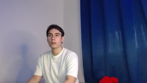 Snapshot of max_snow1616 chatting on December 1, 2025, 5:51 pm max_snow1616 online show from December 1, 2025, 5:51 pm