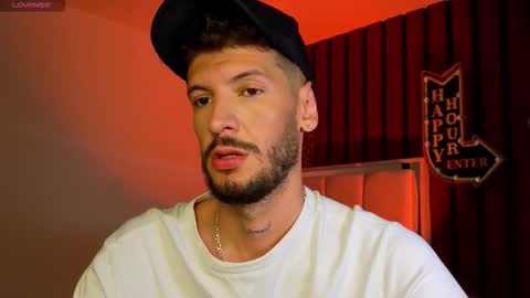 Snapshot of max_tayloor chatting on November 13, 2025, 1:04 am Max Taylor online show from November 13, 2025, 1:04 am