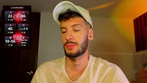 Snapshot of max_tayloor chatting on November 27, 2025, 2:13 am Max Taylor online show from November 27, 2025, 2:13 am