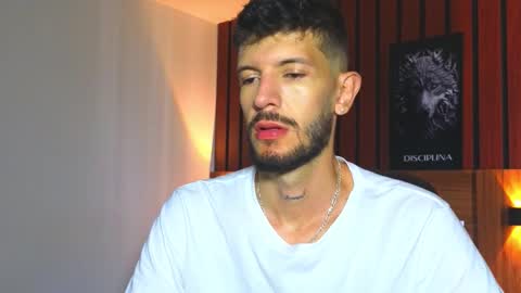 Snapshot of max_tayloor chatting on December 18, 2025, 6:03 pm Max Taylor online show from December 18, 2025, 6:03 pm