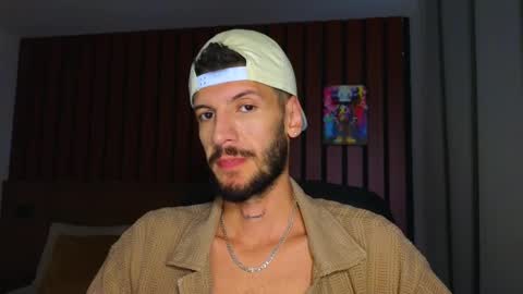 Snapshot of max_tayloor chatting on February 7, 2026, 10:46 pm Max Taylor online show from February 7, 2026, 10:46 pm