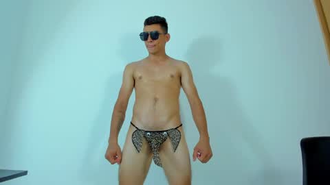MAX     online show from May 15, 2026, 11:01 pm