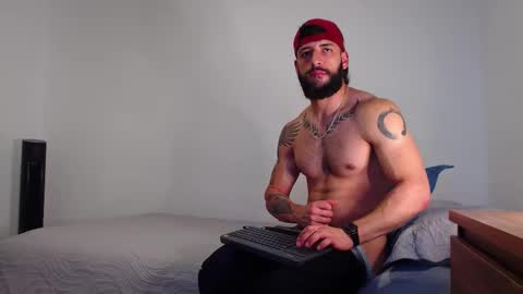 max_xl_ online show from November 25, 2025, 12:10 am