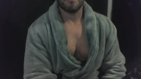 maxaktpas online show from November 9, 2025, 8:40 pm