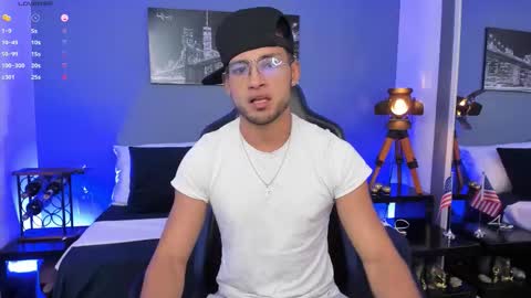 Snapshot of maxconor1 chatting on February 27, 2026, 1:16 am Max Conor online show from February 27, 2026, 1:16 am