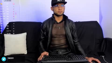 Snapshot of maxconor1 chatting on March 6, 2026, 10:45 am Max Conor online show from March 6, 2026, 10:45 am