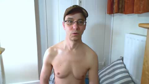 Snapshot of maxdavies chatting on March 14, 2026, 6:46 pm Max Davies online show from March 14, 2026, 6:46 pm