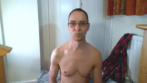 Snapshot of maxdavies chatting on April 5, 2026, 4:59 pm Max Davies online show from April 5, 2026, 4:59 pm