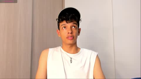 Snapshot of maxfrost1 chatting on February 22, 2026, 8:29 pm Max online show from February 22, 2026, 8:29 pm