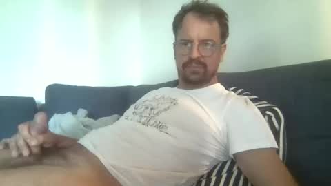 Snapshot of maxhorn591 chatting on September 24, 2025, 2:09 pm maxhorn591 online show from September 24, 2025, 2:09 pm