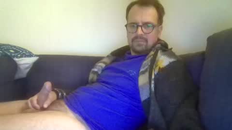 maxhorn591 online show from February 18, 2026, 9:22 pm