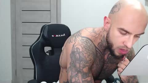 Maximus Fox online show from December 1, 2025, 10:09 am