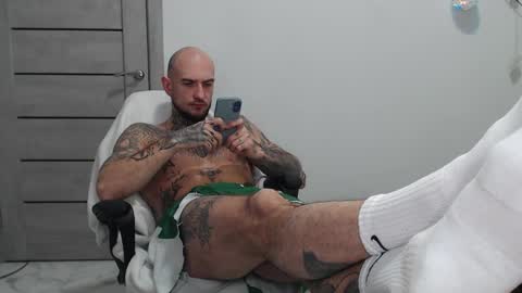 Maximus Fox online show from April 9, 2026, 6:19 am