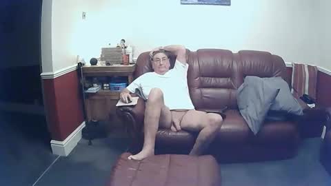 Snapshot of maxi_johnes chatting on October 18, 2025, 10:54 pm MAX online show from October 18, 2025, 10:54 pm