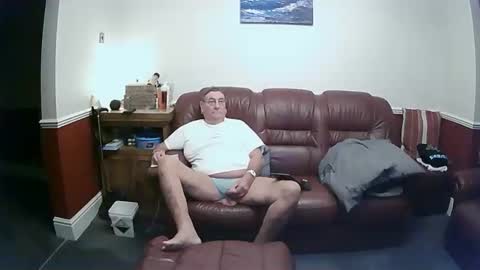 Snapshot of maxi_johnes chatting on October 22, 2025, 10:53 pm MAX online show from October 22, 2025, 10:53 pm