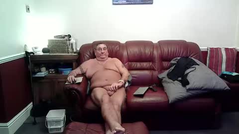 Snapshot of maxi_johnes chatting on November 4, 2025, 10:31 pm MAX online show from November 4, 2025, 10:31 pm