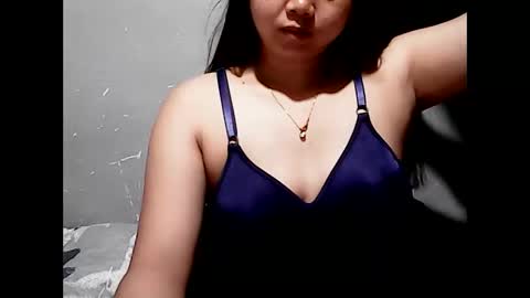maxiesweet online show from May 4, 2026, 5:42 pm