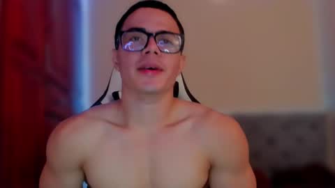 Snapshot of maxiimus__ chatting on January 13, 2025, 8:04 pm Maximus online show from January 13, 2025, 8:04 pm
