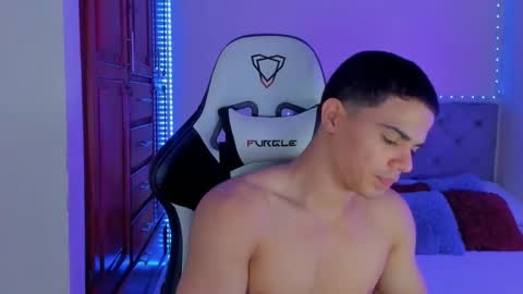Snapshot of maxiimus__ chatting on February 6, 2025, 12:54 am Maximus online show from February 6, 2025, 12:54 am