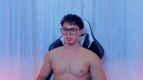 Snapshot of maxiimus__ chatting on October 9, 2025, 6:00 am Maximus online show from October 9, 2025, 6:00 am