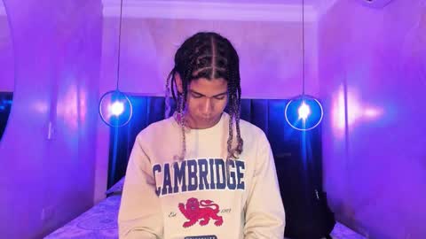 maxim online show from November 26, 2025, 2:56 am