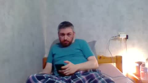 Snapshot of maximefrxx chatting on December 30, 2024, 11:28 pm Maxime online show from December 30, 2024, 11:28 pm