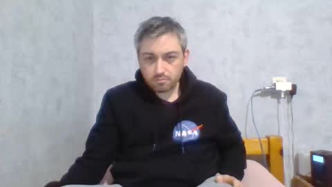 Snapshot of maximefrxx chatting on January 18, 2025, 5:04 pm Maxime online show from January 18, 2025, 5:04 pm