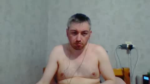 Snapshot of maximefrxx chatting on February 11, 2025, 10:07 pm Maxime online show from February 11, 2025, 10:07 pm