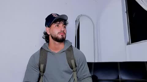 Snapshot of maximo004 chatting on November 30, 2025, 3:32 am Maximo online show from November 30, 2025, 3:32 am