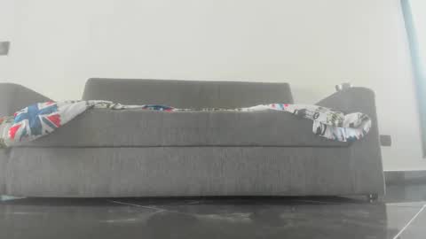 maximo__77 online show from November 14, 2025, 7:34 pm