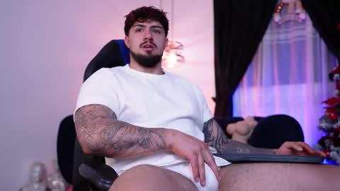 Snapshot of maximo_rodriguez chatting on January 12, 2026, 5:23 am Maximo online show from January 12, 2026, 5:23 am