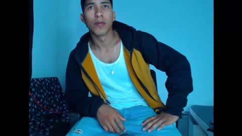 Maximo Aron Vega online show from December 14, 2024, 1:38 pm