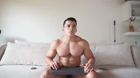 Sebastian online show from November 7, 2025, 5:35 pm