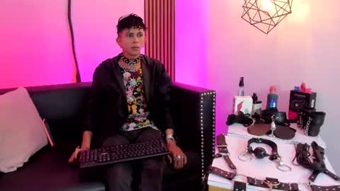 MAXIMO online show from June 20, 2026, 3:09 am