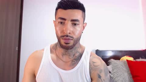 Independent Model online show from March 2, 2026, 2:47 am