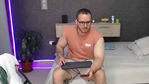 Snapshot of maximussantorini chatting on June 28, 2026, 6:47 pm maximus online show from June 28, 2026, 6:47 pm