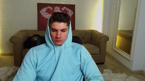 MaxKaiden online show from September 14, 2025, 4:44 am