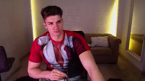 MaxKaiden online show from November 26, 2025, 5:30 am