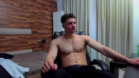 MaxKaiden online show from March 14, 2026, 7:03 am