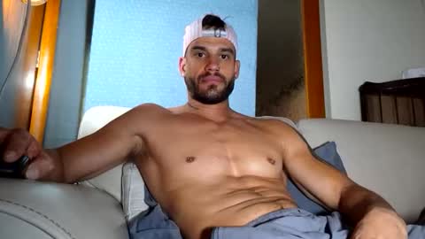 Snapshot of maxpac_rocco chatting on November 23, 2025, 4:01 am Luca Dominus online show from November 23, 2025, 4:01 am