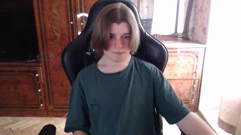 Snapshot of maxplay18 chatting on March 1, 2026, 11:23 am Max online show from March 1, 2026, 11:23 am