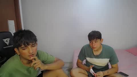 Snapshot of maxwell_boys chatting on March 2, 2026, 3:30 am MAX DAN online show from March 2, 2026, 3:30 am