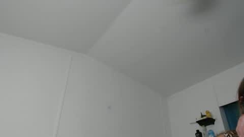 Snapshot of maxwellandpam chatting on November 7, 2025, 4:40 pm Max and Pam Voyeur Cam online show from November 7, 2025, 4:40 pm