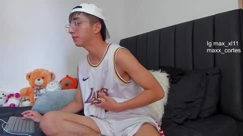 Snapshot of maxx_cortes chatting on February 2, 2025, 4:11 pm maxx_cortes online show from February 2, 2025, 4:11 pm