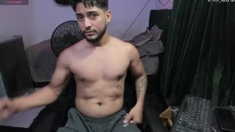 maxximus_10 online show from July 31, 2026, 6:57 am