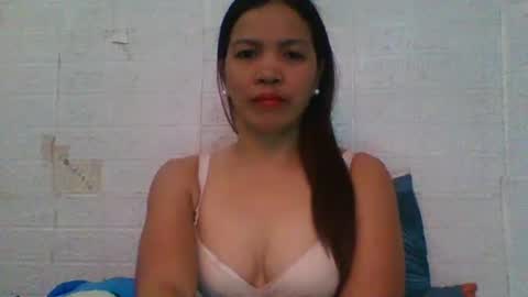 maxxine41 online show from April 7, 2026, 2:45 am