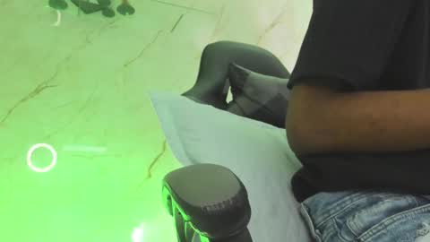 bunny black   online show from March 8, 2025, 8:25 pm